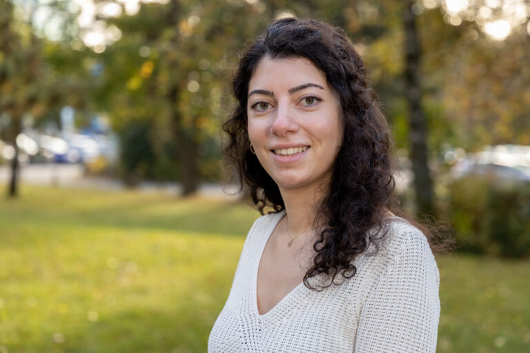 Deniz Isinsu AVSAR featured image