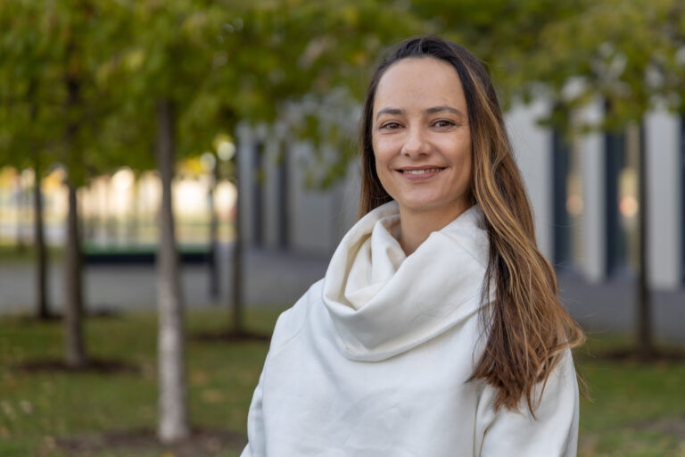 Julia FURTADO DE BARROS featured image