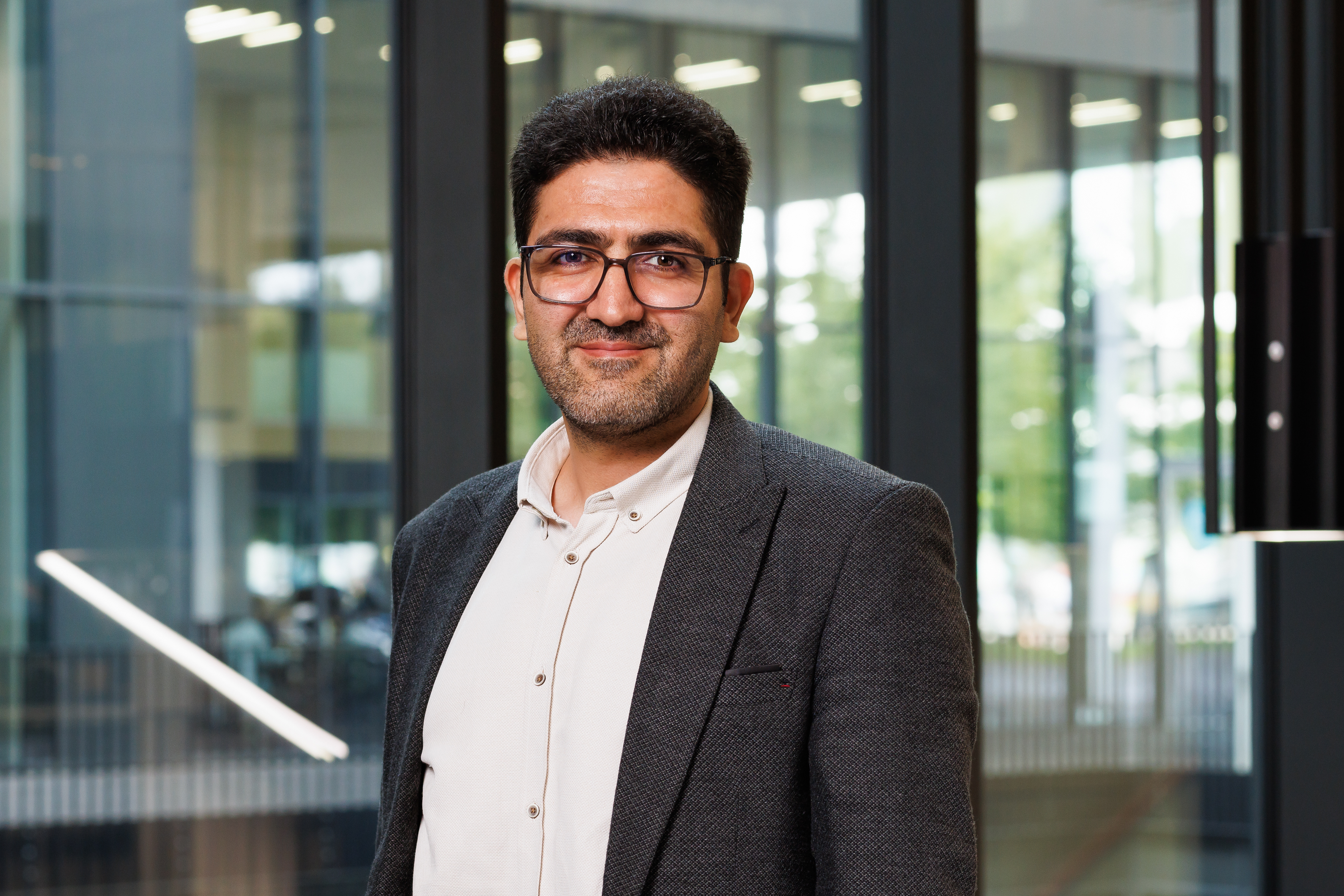 Dr. Farzad FALLAHI
