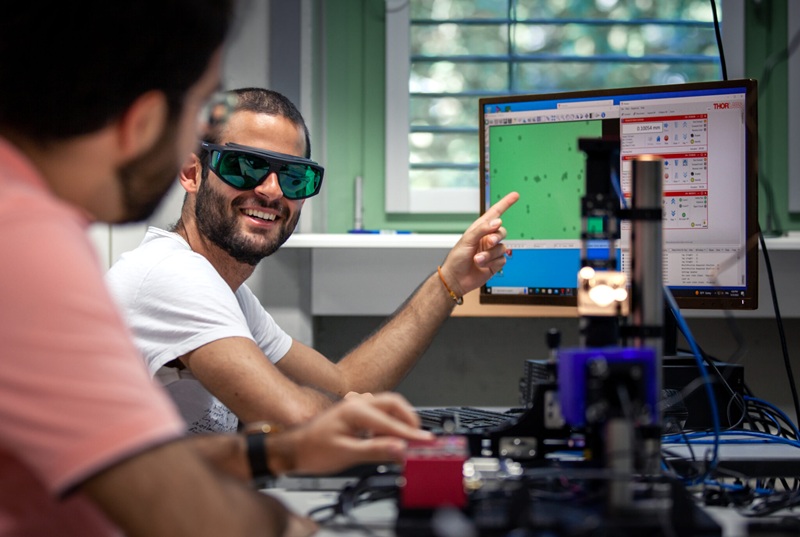 physicien au travail