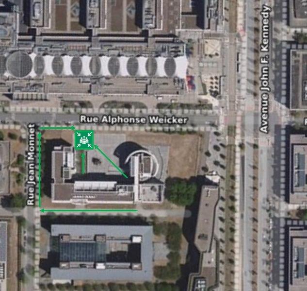 Point de rassemblement pour le bâtiment Weicker, situé au nord du bâtiment, le long de la rue Alphonse Weicker, accessible depuis la rue Jean Monnet