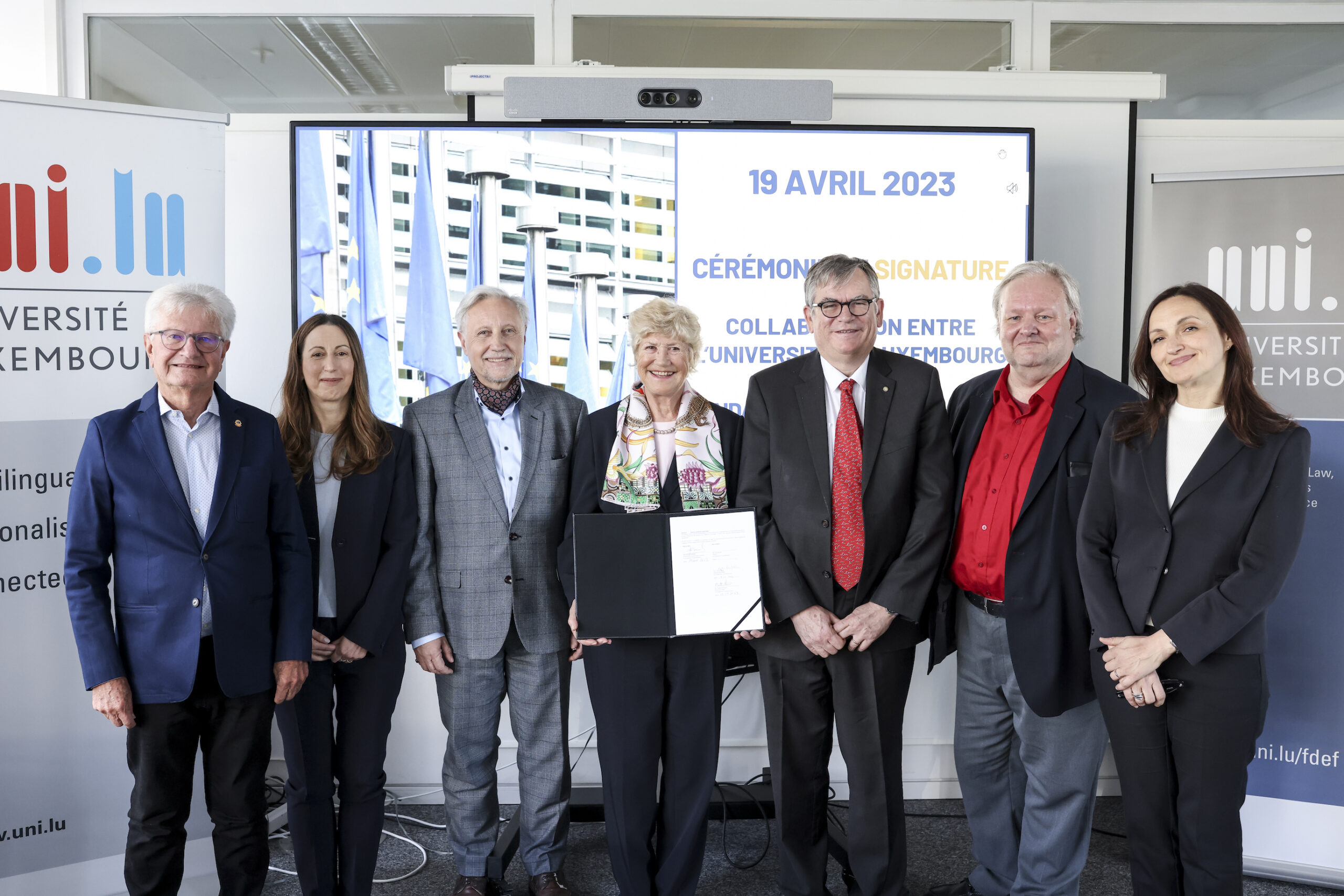 Cérémonie de signature Fondation de Merite Europeen 2023