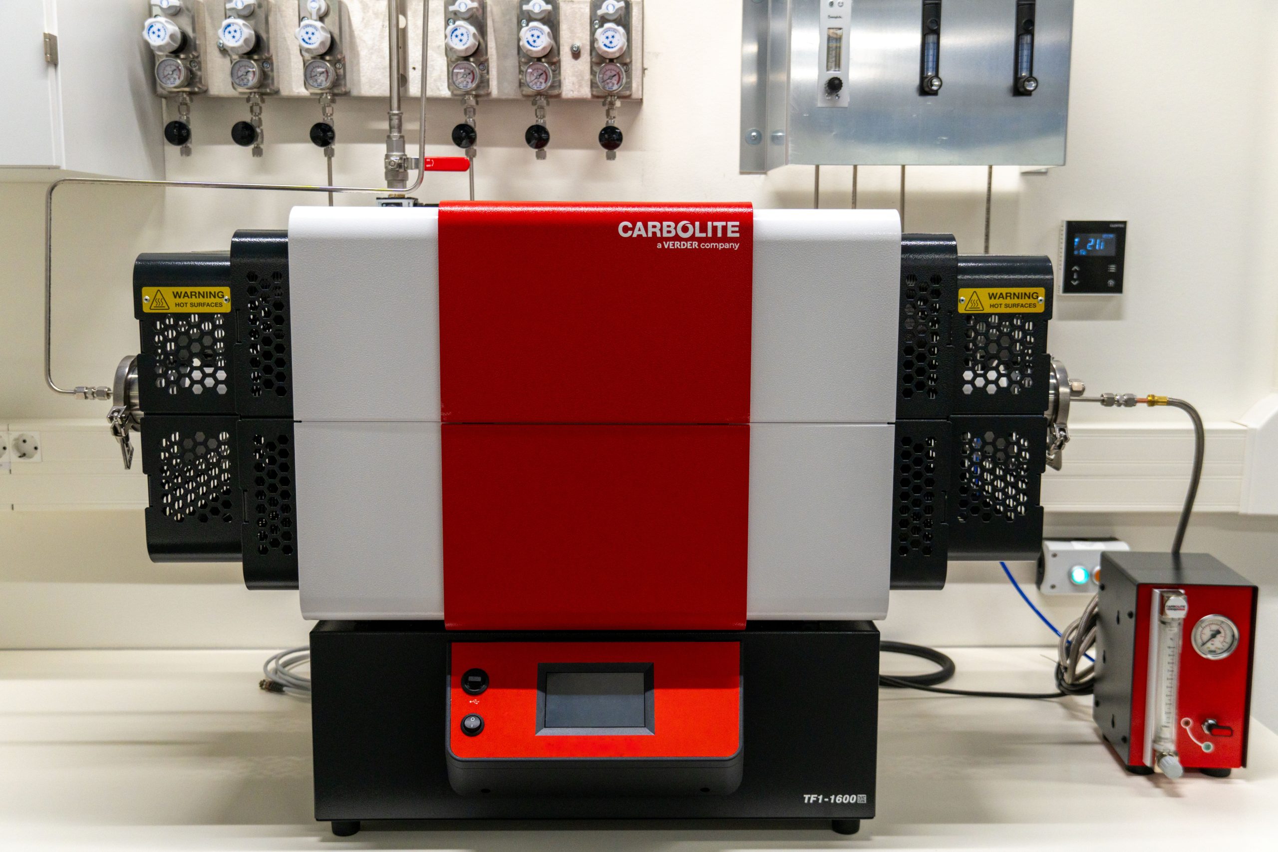 Carbolite TF1 1600 tubular furnace for controlled thermal treatment of catalysts