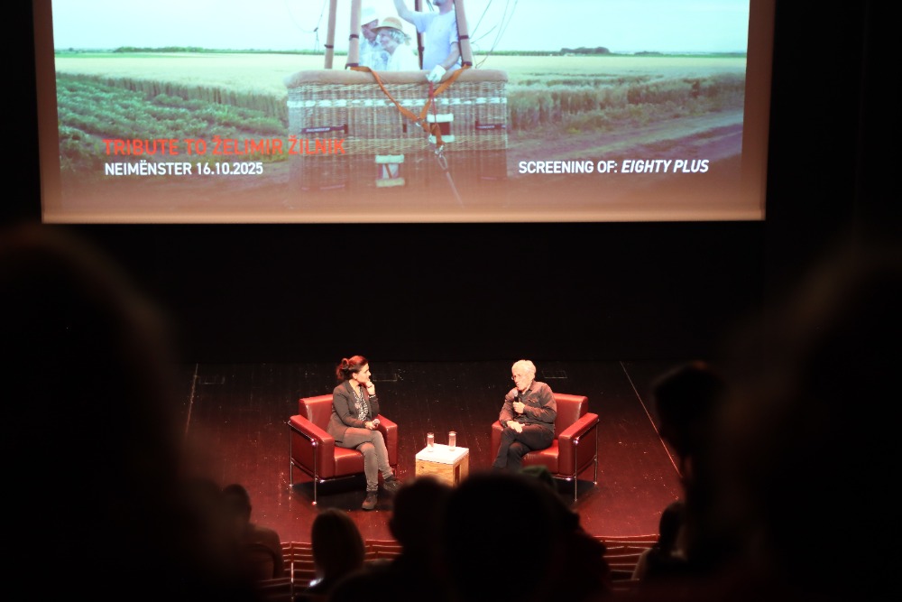 Conversation between Želimir Žilnik and Dora Komnenovic. © CinÉast - Festival du Film d'Europe Centrale et Orientale - Luxembourg 2025. Photos by Chandraveer Rana and Raimonds Sarkanis