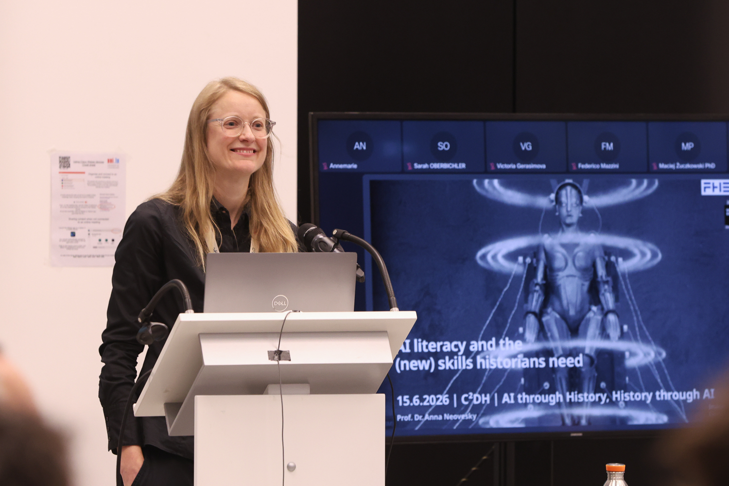 Keynote by Anna Neovesky