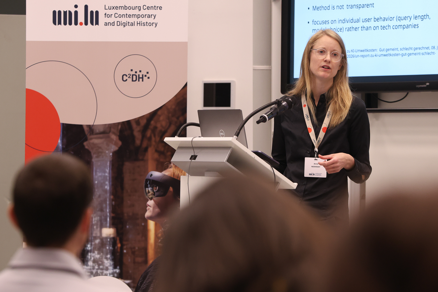 Keynote by Anna Neovesky